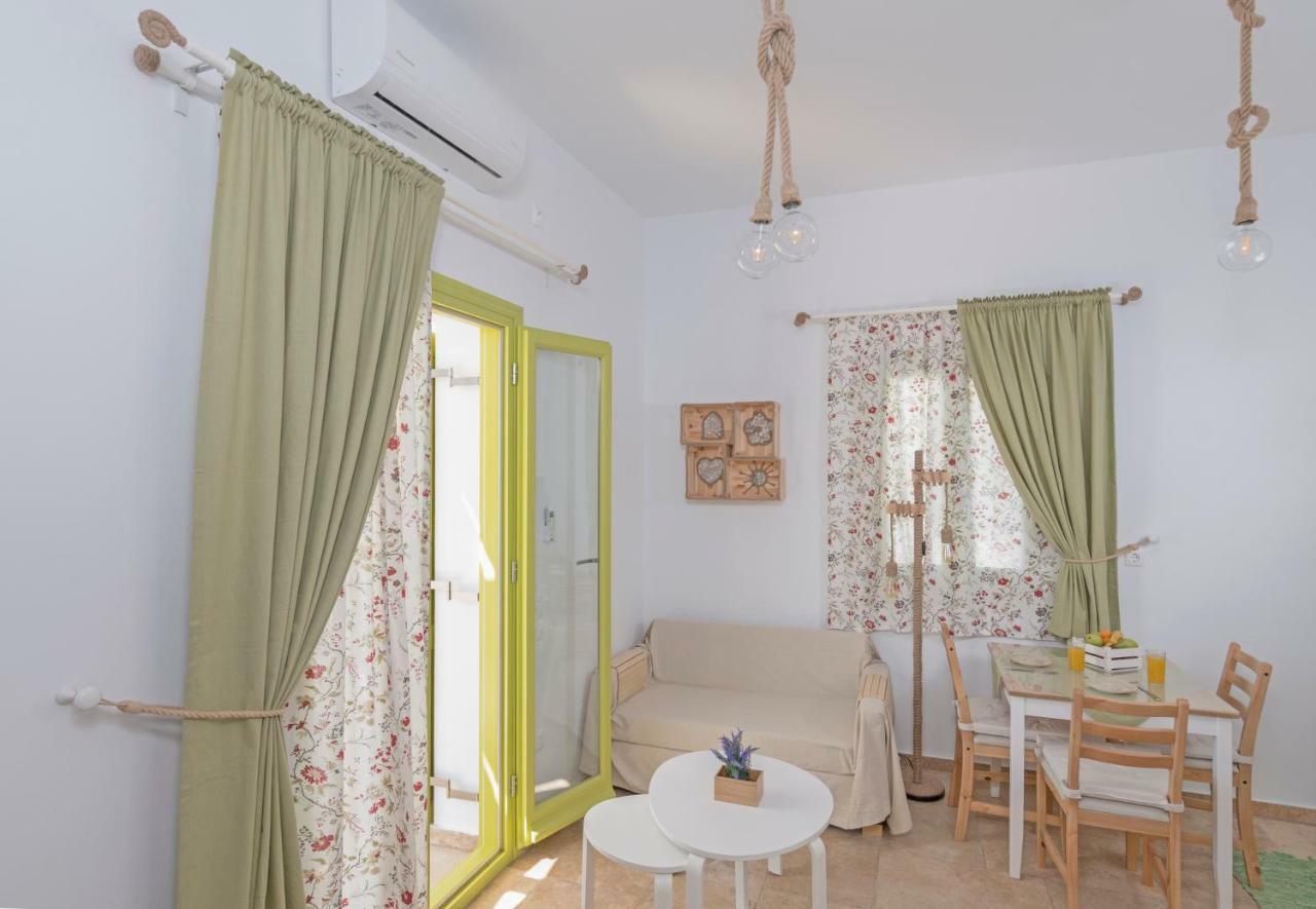 Parathinalos Beach House Livadi  Exterior foto